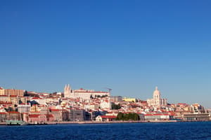 PTLIS Lisbon brown and white city panorama shot Suad Kamardeen.jpg Photo